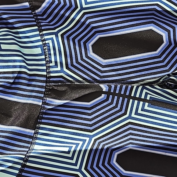 DANSKIN XL women's blue and black geometric legings. Small pocket inside. - Picture 2 of 8